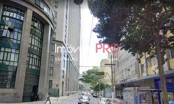 Imagem 4: Terreno ZEIS 5 potencial construtivo 4 x o terreno. Entre duas estações de Metrô