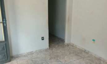 Imagem 2: Edicula no solo sagrado com gar.com propietario