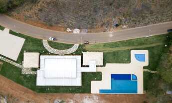 Imagem 6: Casa em Condomínio com Piscina Churrasqueira Campo Gramado