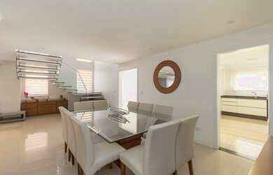 Imagem 9: Casa com suíte no térreo à venda, 317 m² por R$ 2.100.000 - Santa Felicidade - Curitiba/PR