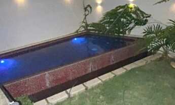 Imagem 2: Sobrado para venda com 432m², 5 suítes e área com piscina, no Residencial Amazonas - Franc