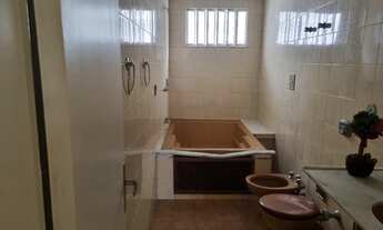 Imagem 6: Santa Rosa casa de vila sala dois mais anexo sala quarto banheiro e Niterói - RJ