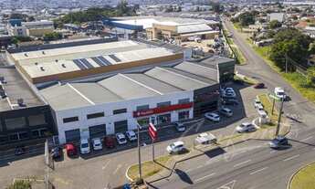 Imagem: Centro Comercial Emiliano Perneta