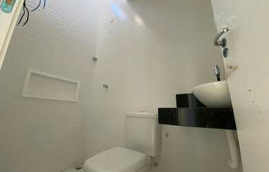 Imagem 3: DUPLEX COM 3/4 SENDO 1 SUITE MASTER, FRENTE A PRAÇA, PX. A AV. FRAGA MAIA