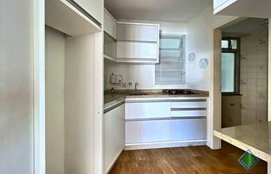 Imagem 7: Apartamento para venda possui 74 metros quadrados com 3 quartos em Coqueiros - Florianópol