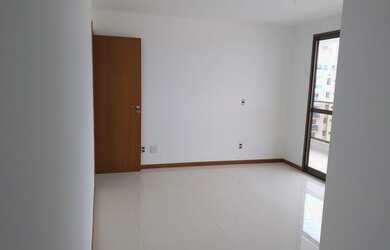 Imagem 5: Apartamento de alto padrão em Bento Ferreira, tendo 4 quartos,4 suítes. Aceita imóvel de m