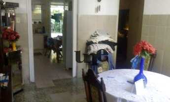 Imagem 4: Casa com 2 dormitórios à venda, 160 m² por R$ 370.000,00 - Centro - Pelotas/RS