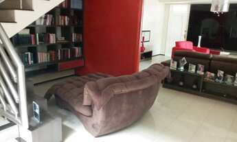 Imagem 4: Casa duplex luxuosa no Cohaserma