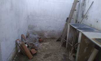 Imagem 7: Casa para venda tem: 80 metros quadrados e tem com 2 quartos