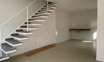 Imagem 3: Casa duplex frente de rua com garagem