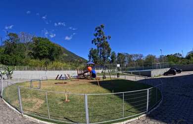 Imagem 2: Apartamento para aluguel com 53 m² com 2 quartos em Praia de Fora - Palhoça - SC