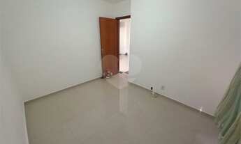 Imagem 2: Apartamento, dois dormitórios,uma vaga de garagem, andar baixo. [VP