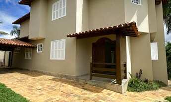 Imagem 6: Casa de condomínio para aluguel tem 410 metros quadrados com 5 quartos