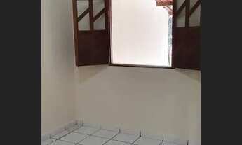 Imagem 6: Aluga-se casa 2/4 com garagem no Capuchinhos