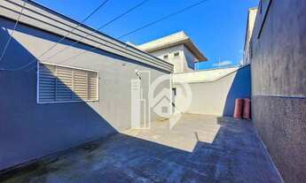 Imagem 2: Casa com 3 dormitórios à venda, 111 m² por R$ 650.000,00 - Villa Branca - Jacareí/SP