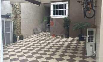 Imagem 5: Casa assobradada com 3 dormitórios e churrasqueira no Jardim Têxtil