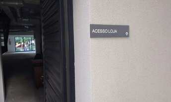 Imagem 7: Pinheiros - Ponto comercial com fachada revestida em pele de vidro ótima visibilidade em A