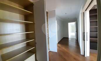 Imagem 4: Belo apartamento neoclássico para alugar no Jardim Europa