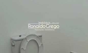 Imagem 6: 3 banheiros, 6 salas, 12 vagas