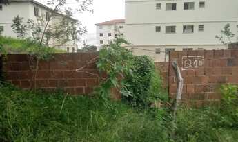 Imagem 4: 2 terreno em 1 com documento com areia construída foto