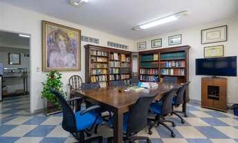 Imagem 3: Casa para venda tem 487 metros quadrados com 13 quartos em Pacaembu - São Paulo - SP