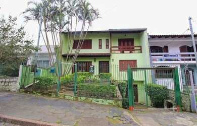 Imagem 3: Casa de 275m² - 3 dormitórios e 3 vagas no bairro Coronel Aparício Borges