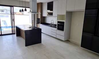 Imagem 4: Casa térrea recém construída condomínio Royal Garden em Paulínia