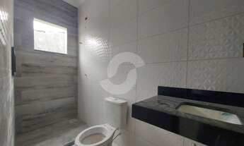 Imagem 2: Casa para venda tem 80 metros quadrados com 2 quartos em Parque Nanci - Maricá - RJ