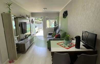 Imagem 4: Casa com 2 dormitórios, 2 banheiros, vaga de garagem coberta, Bairro Feitoria