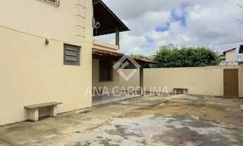 Imagem 2: Casa de esquina à venda no bairro Todos os Santos