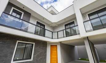 Imagem 2: Sobrado para venda possui 17666 metros quadrados com 3 quartos em Santa Felicidade - Curit