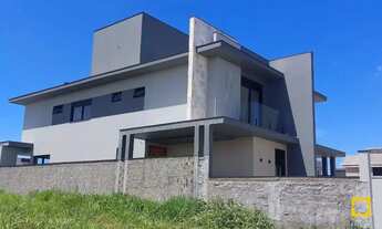 Imagem 5: Casa à venda Financiával 4 DORMITÓRIOS, sendo 3 suítes, no Jardim do Campeche em Florianóp