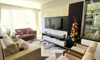 Imagem 2: Apartamento de 2 dormitórios (sendo 1 suíte) + banho social, mobiliado e decorado, com box