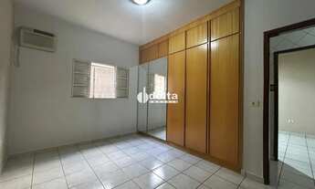 Imagem 9: Casa residencial com 3 quartos sendo 1 suíte, disponível para locação no bairro Jardim Pat