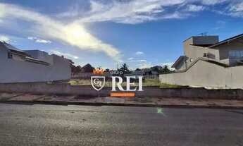 Imagem: TERRENO Á VENDA - LOCALIZAÇÃO NOBRE