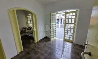 Imagem 2: Casa para locação com 4 salas 4 vagas no Centro