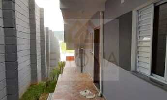 Imagem 2: Casa para Venda em Mogi das Cruzes, Botujuru, 2 dormitórios, 1 banheiro, 1 vaga