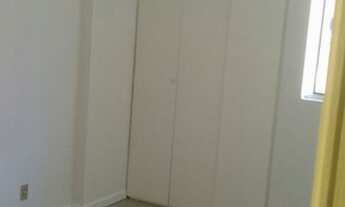 Imagem 2: Apartamento para venda possui 60 metros quadrados com 2 quartos em Ponta Verde - Maceió