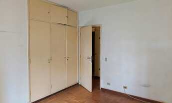 Imagem 5: Amplo apartamento em ótima localização, 03 dormitórios com armários (1 suite), 01 vaga gar