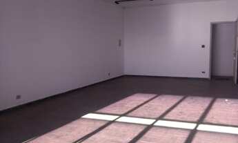 Imagem 2: Sala comercial com 60 m2 na Av Imirim em cima do BRADESCO