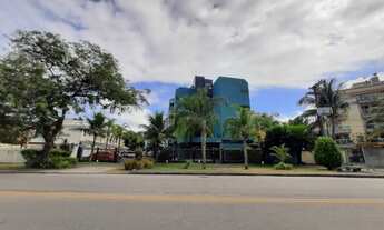 Imagem 2: Maravilhoso FLAT, vista para o verde, sol da manhã, próximo as praias de Itacoatiara e It