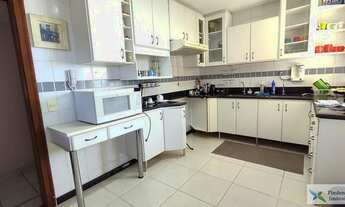 Imagem 2: Apartamento para Venda em Serra, Jacaraípe, 5 dormitórios, 1 suíte, 2 banheiros, 2 vagas