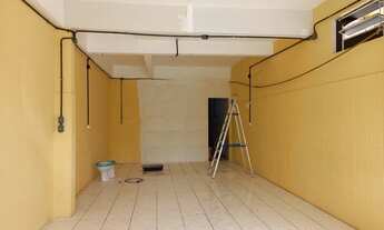 Imagem 7: Exc predio comercial na av central do Mocambinho