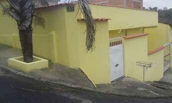 Imagem 5: Linda casa Linear de centro de terreno de 2 quartos em condomínio fechado