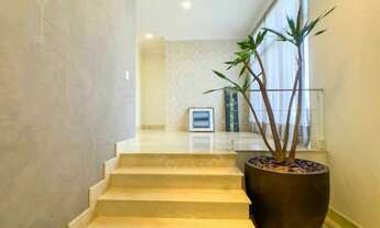 Imagem 4: Casa no Tamboré 10 com 4 suítes, living em pé direito duplo, sauna e piscina em 542m² R$ 7