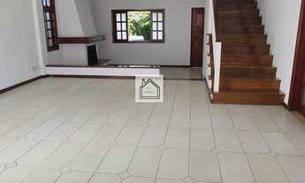 Imagem 2: CASA RECÉM REFORMADA EM RESIDENCIAL NOBRE DE ALPHAVILLE