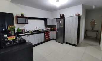 Imagem 2: CASA ASSOBRADADA COM ESTÚDIO