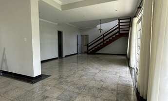 Imagem 4: Casa de condomínio para aluguel tem 410 metros quadrados com 5 quartos