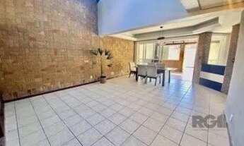 Imagem 6: Casa com 3 Quartos sendo 1 suíte master à Venda no bairro Centro com 244m²