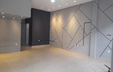 Imagem 2: Ponto comercial Galpão / depósito com 2 vagas na garagem